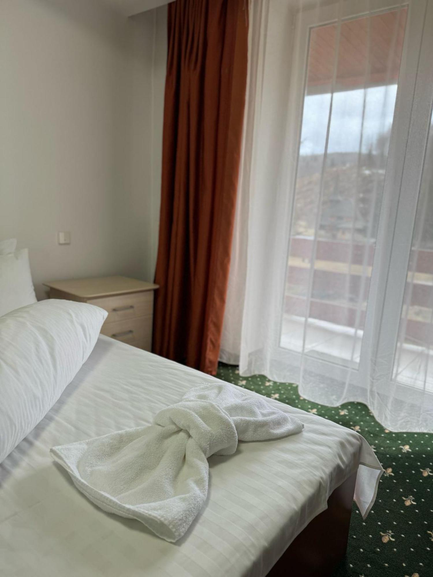 Hotel Iadolina Stana de Vale Eksteriør bilde