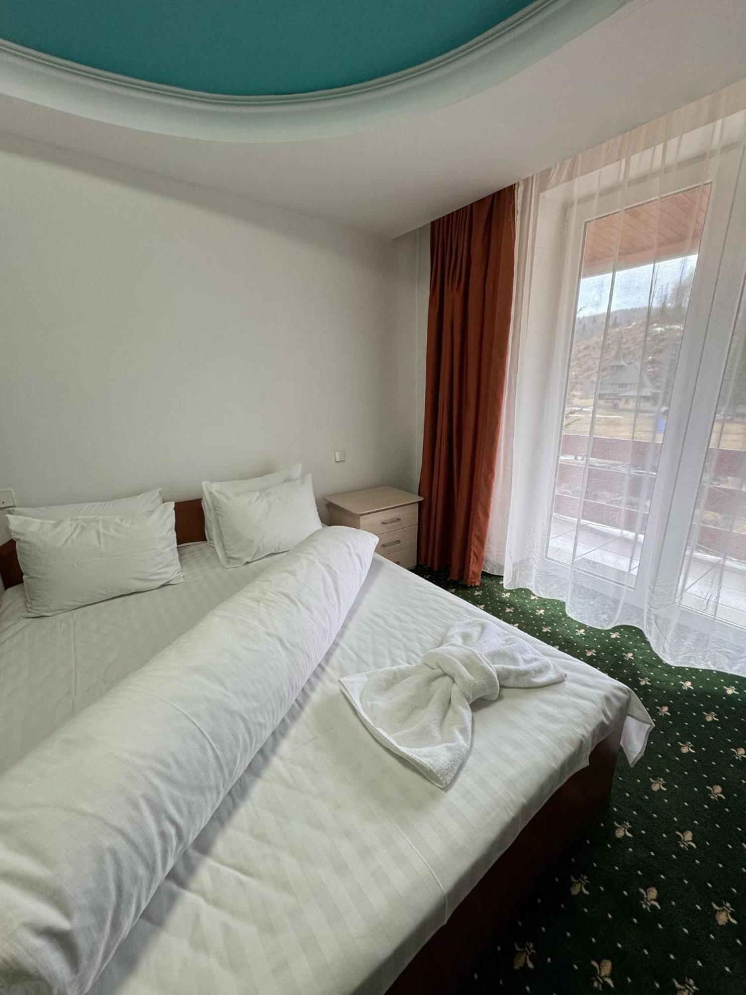 Hotel Iadolina Stana de Vale Eksteriør bilde